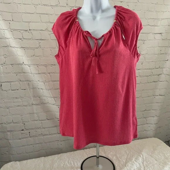 Michael Kors - Picture 1 of 4